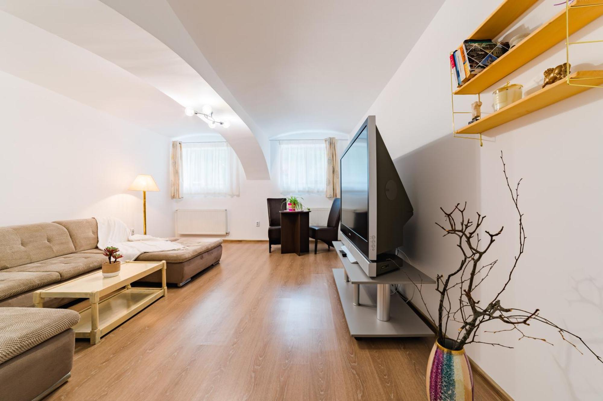 Sabin Apartments Private Parking 브라쇼브 외부 사진